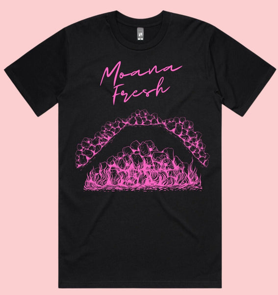 Moana Fresh UMU Adult Tee - Hot pink on BLACK