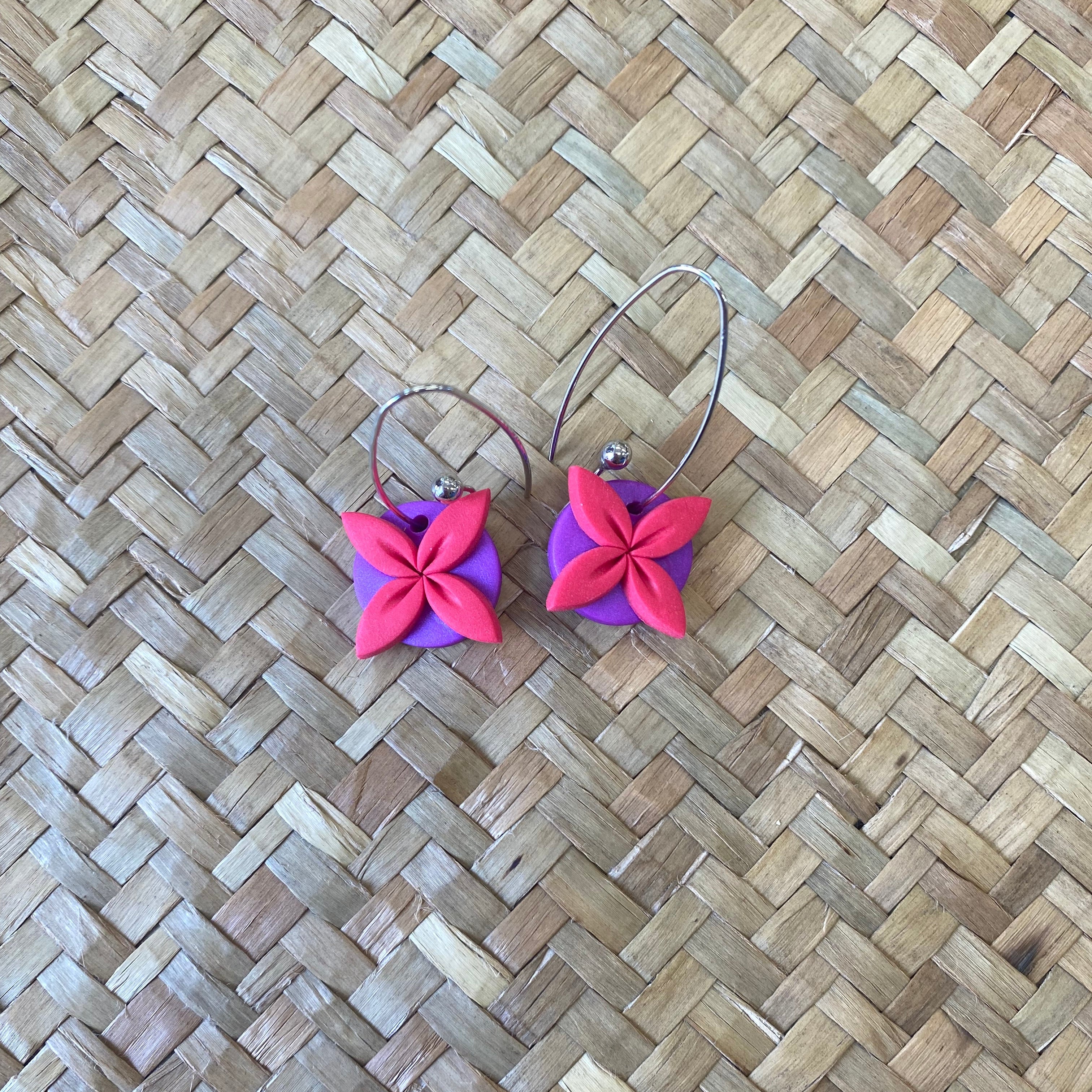 AOLELE Tipani Small Dangle Earrings