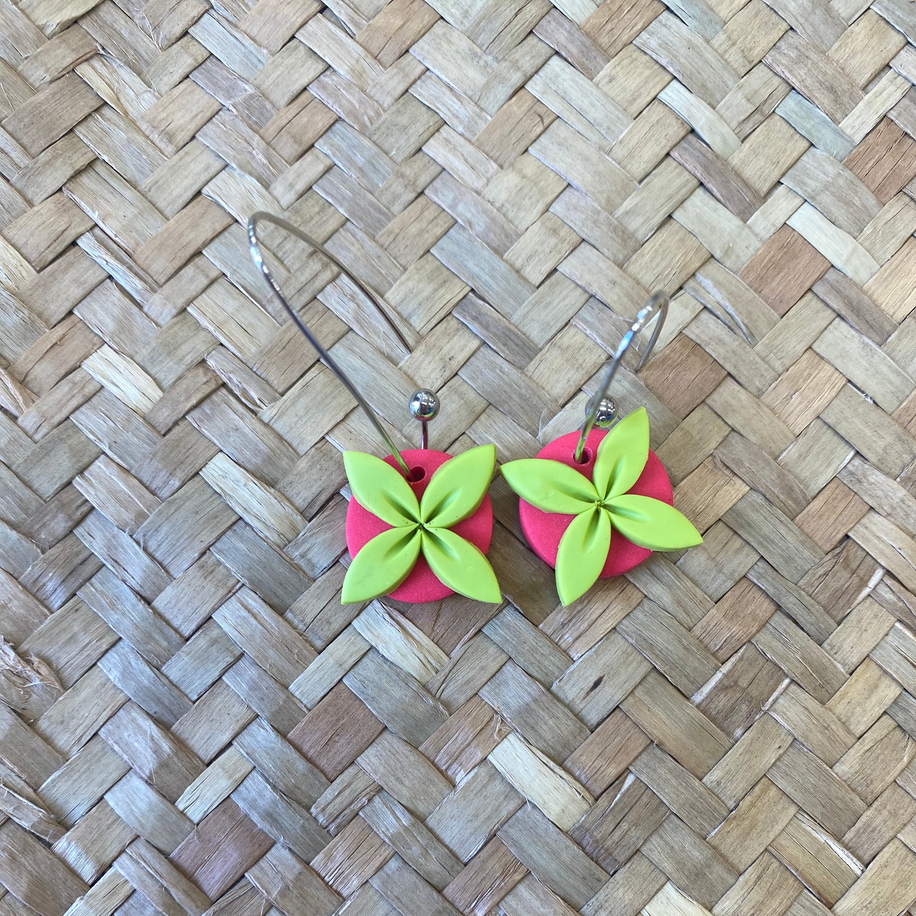 AOLELE Tipani Small Dangle Earrings