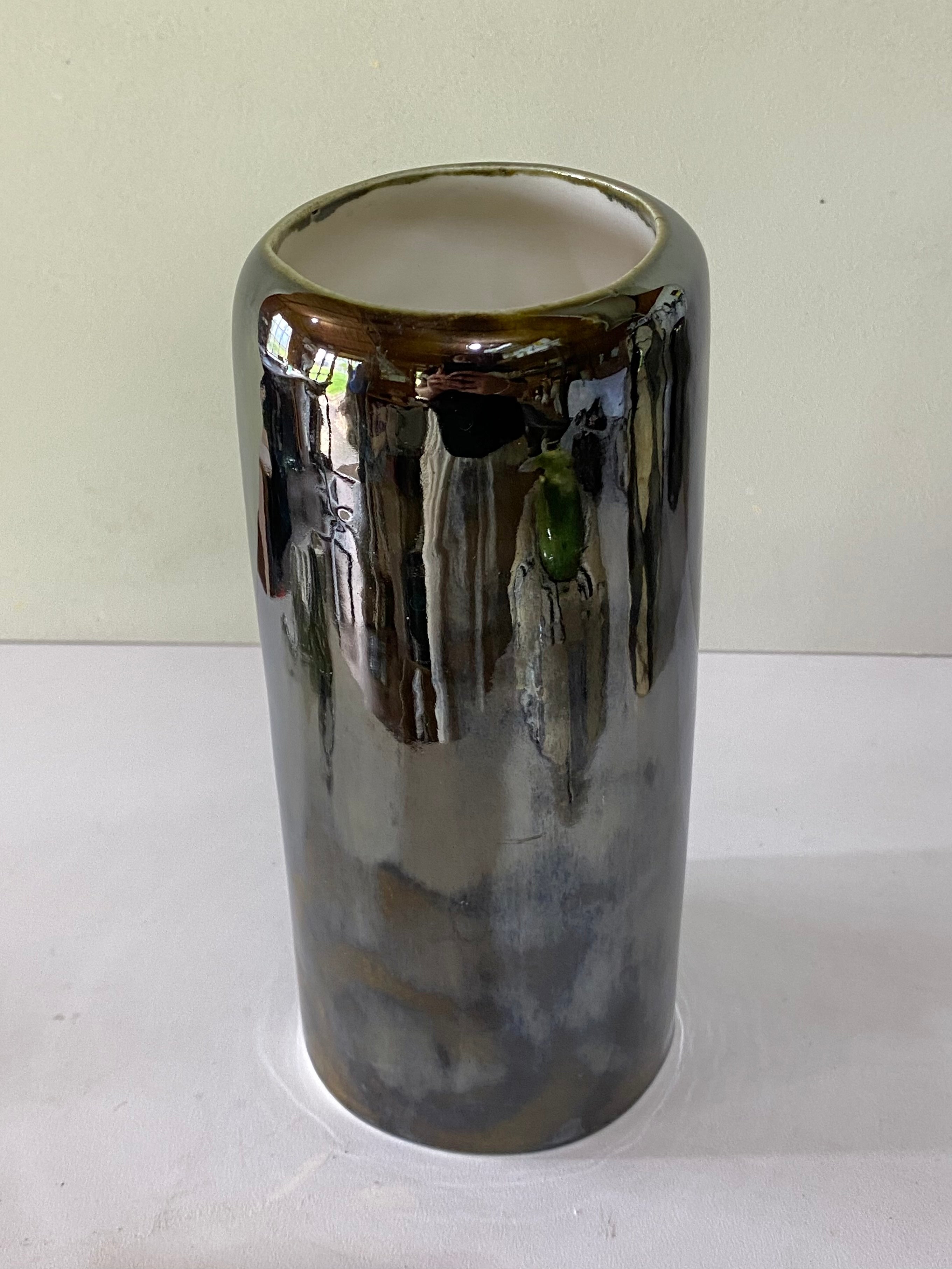 Te Kōre Vase (Large) by Avara Studio