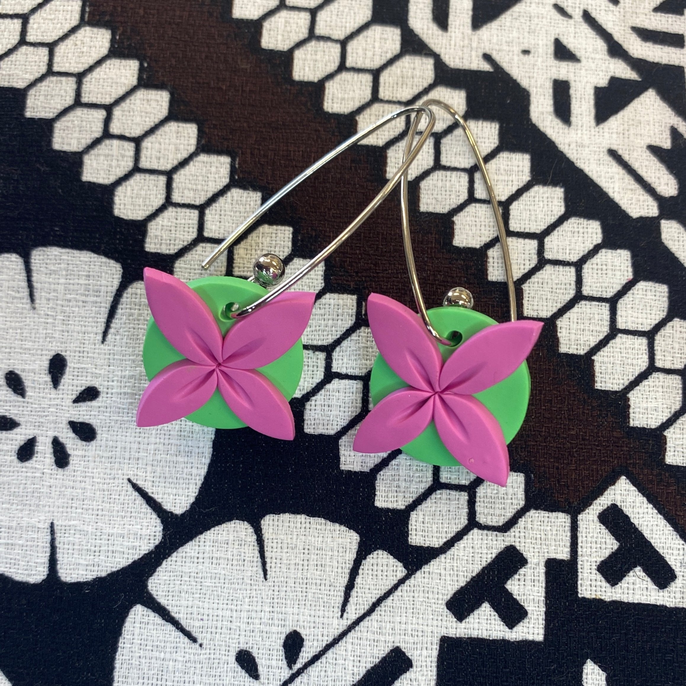 AOLELE Tipani Small Dangle Earrings (21-40)