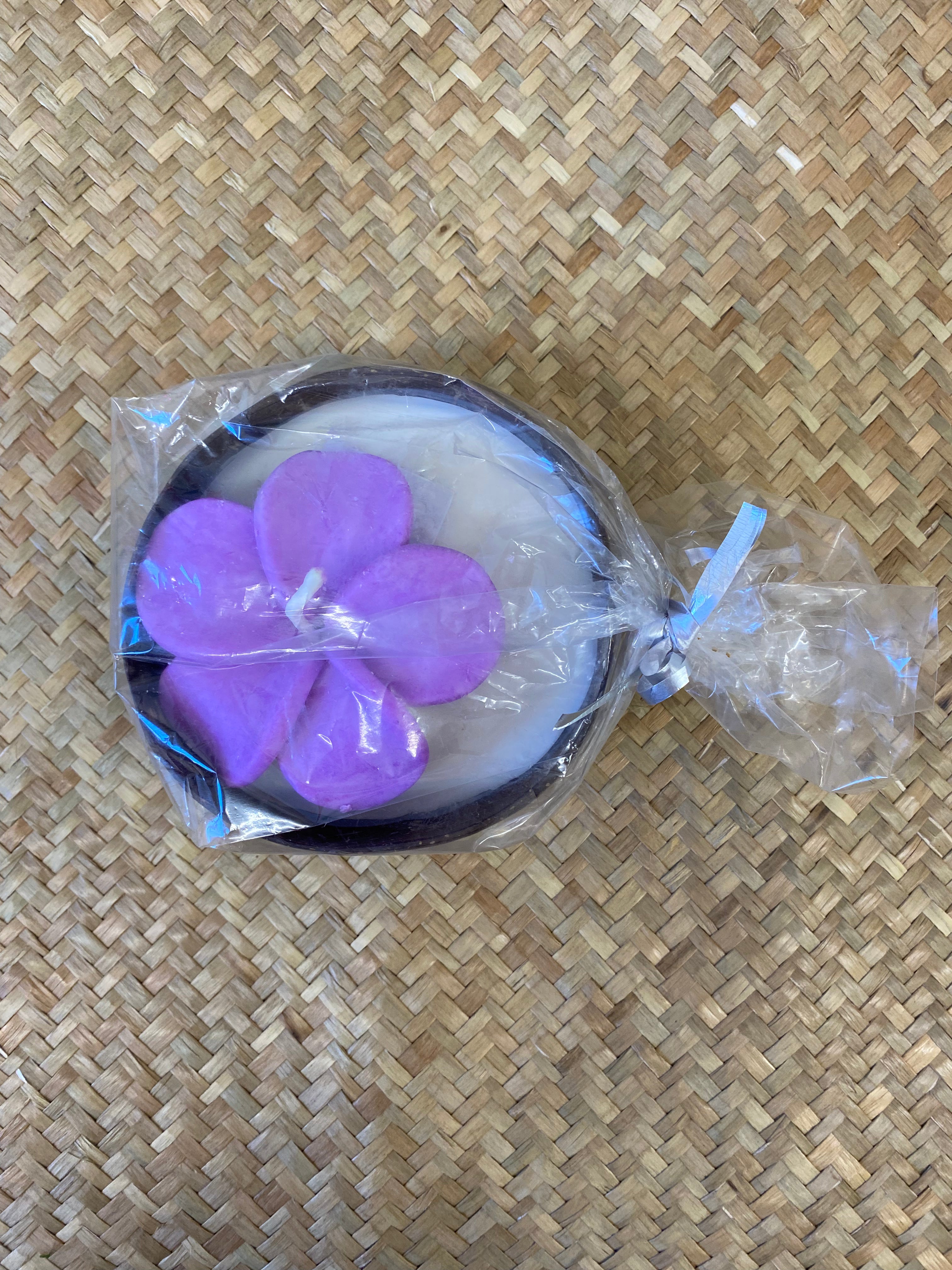 Frangipani & Coconut Shell Candle Set (Purple in white) - Coconut Scented
