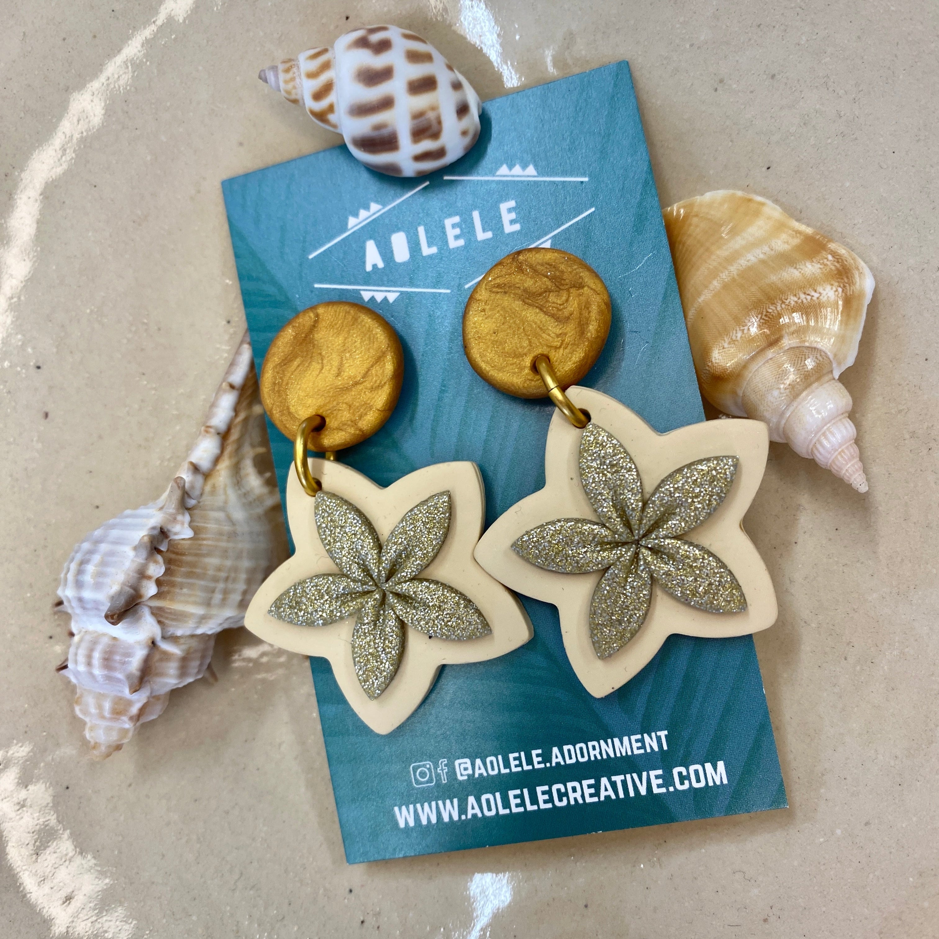 AOLELE Tipani Gold Earrings