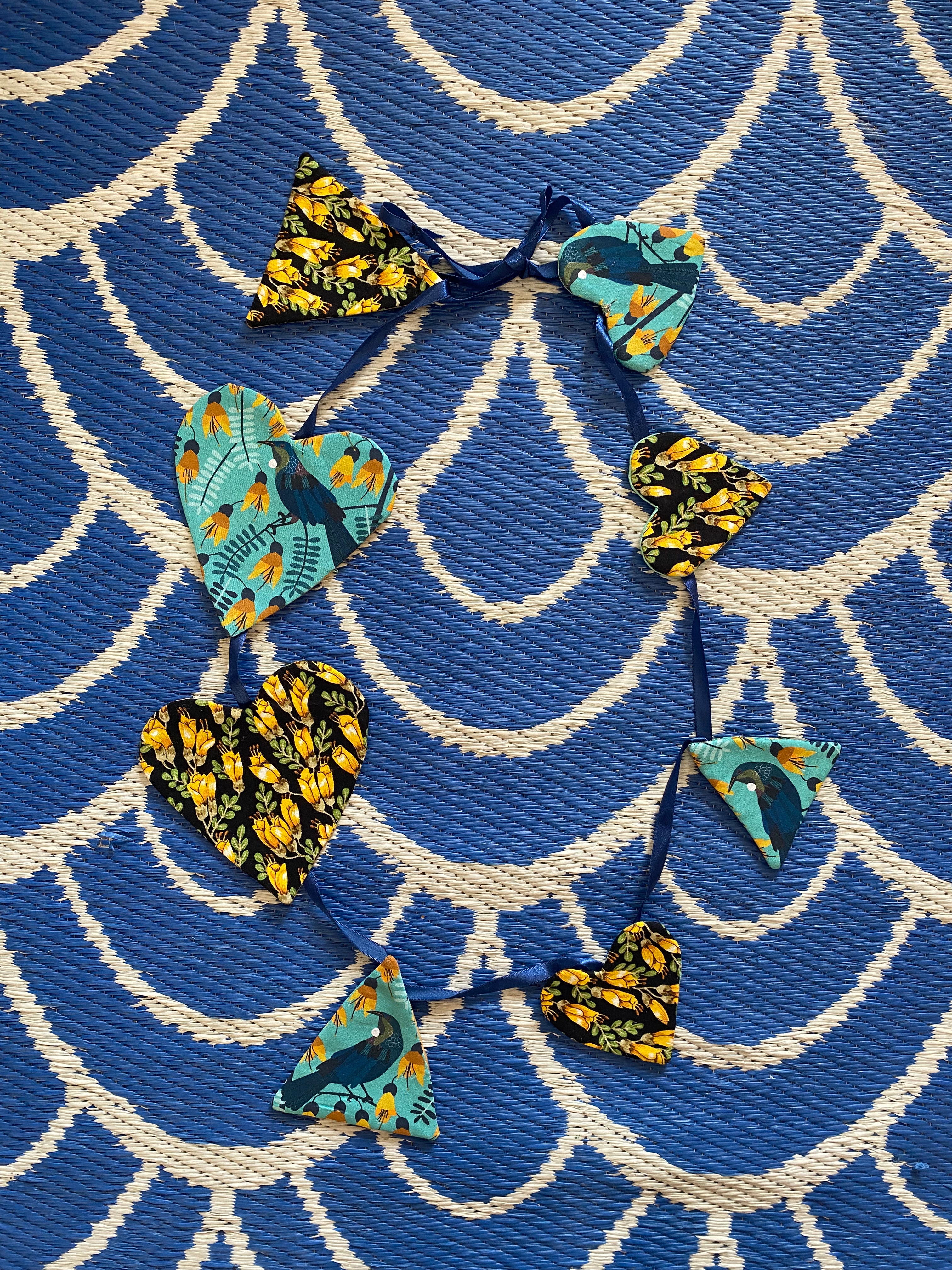 Kōwhai/Tūī Bunting by Siapo & Rose