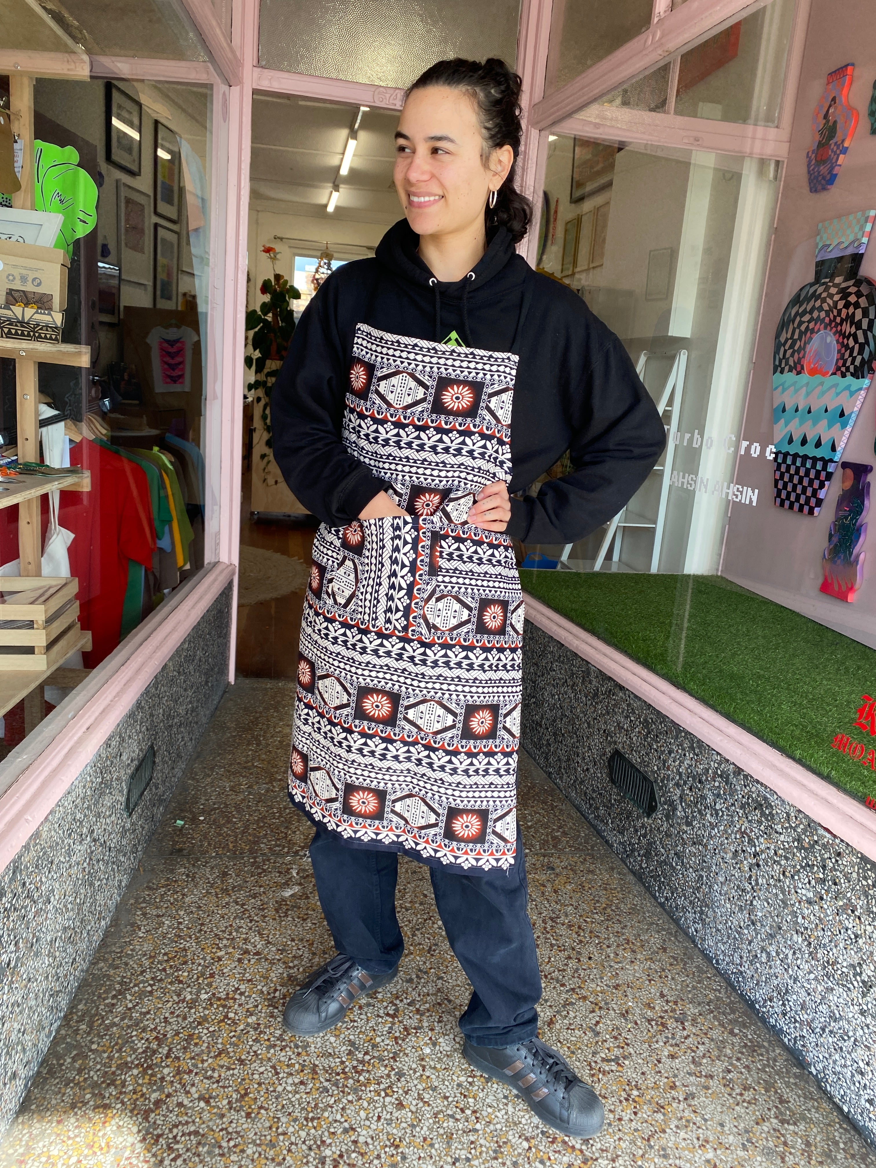 Moana Oa Apron - Tapa