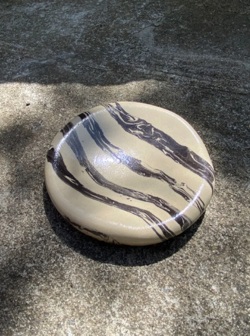 Stripe pebble tray (L) by Avara Studio